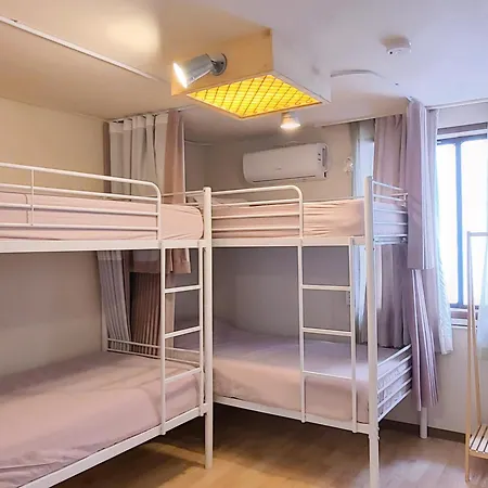 Batwo Stay - For Foreigners Only